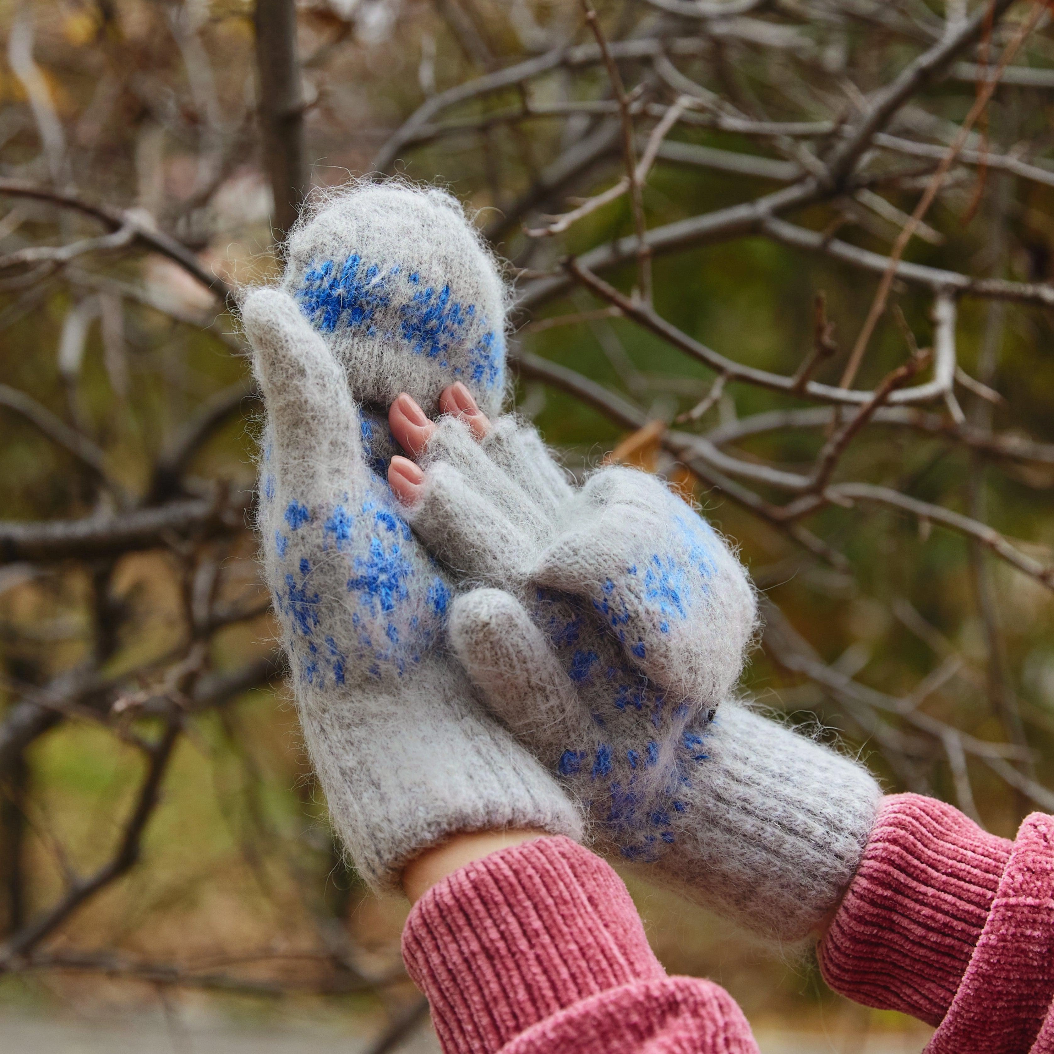 Cozy Blue Blizzard Goat Wool Mittens - Winter Warmth Guaranteed!